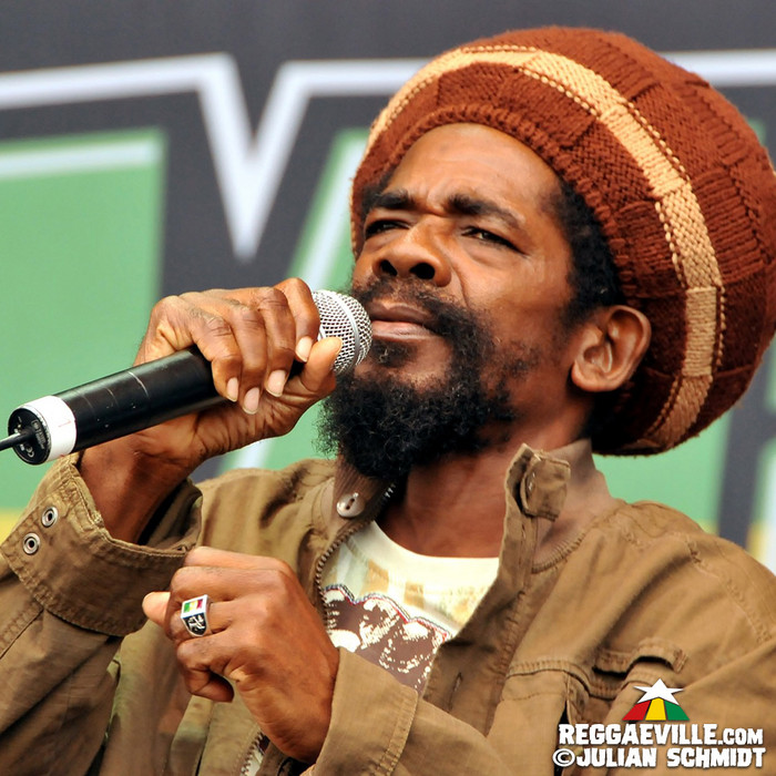 Biography: Cocoa Tea