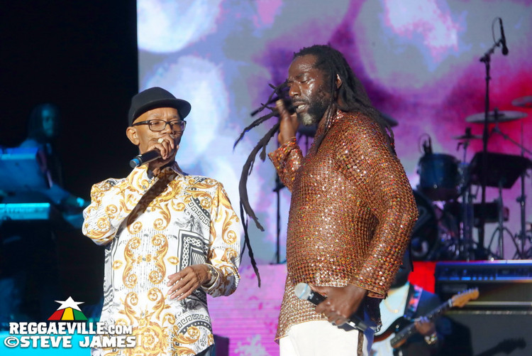 Buju Banton with Beres Hammond, Wayne Wonder & Gramps Morgan