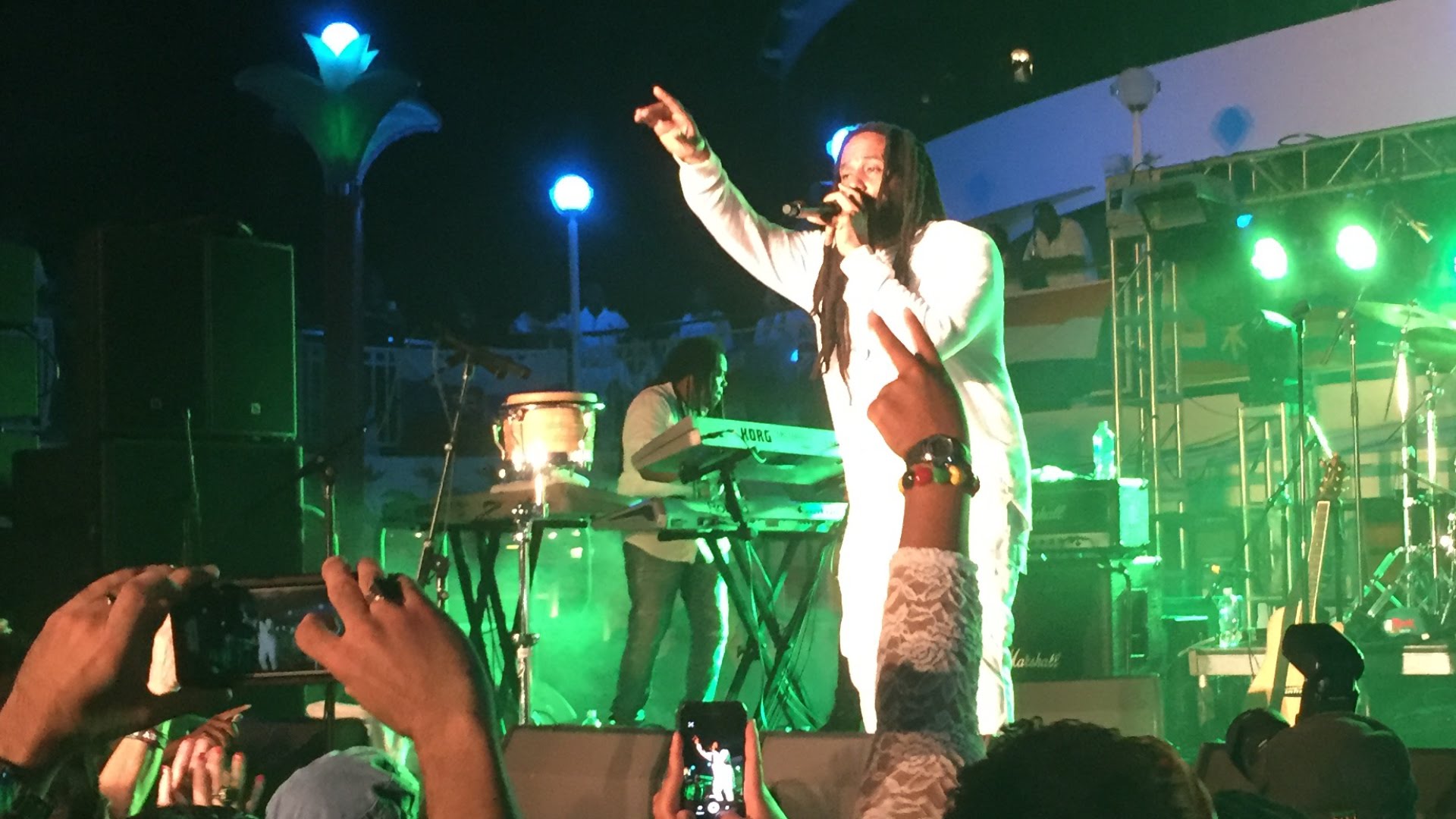 Welcome To Jamrock Reggae Cruise 2015 - Day Two (Snoop The Dog Vlog) [12/1/2015]