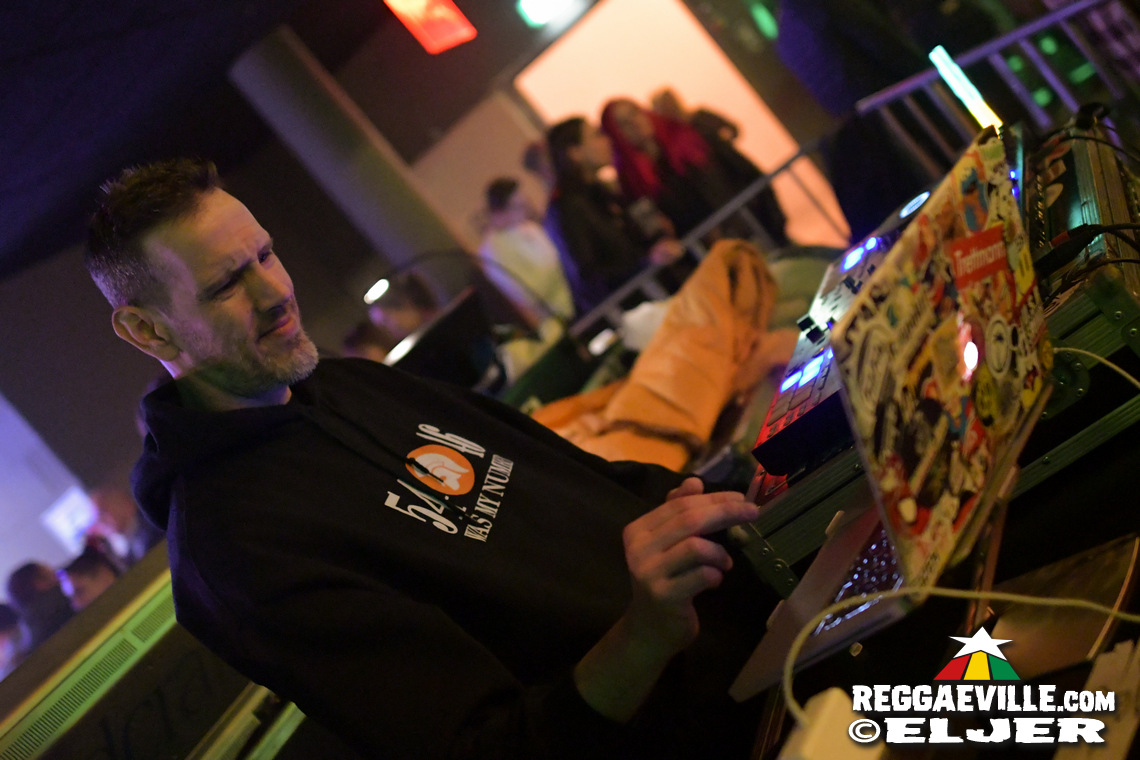 Dub FX feat. Mr. Woodnote, Anthony B & House of Riddim